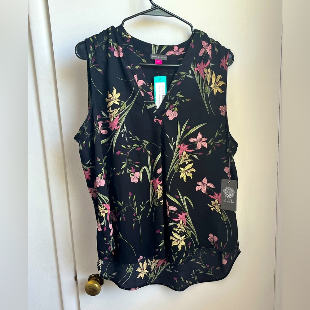 NWT Vince Camuto Merra Sleveless Black Floral Blouse - L